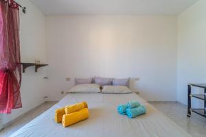 Apartment with garden img13