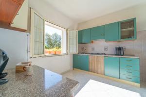 Apartment with garden img10