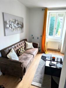 Appartements T2 calme, cosy et renove entierement equipe au RDC : photos des chambres