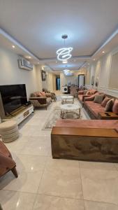 طيبة بجامعة الدول بجوار مطعم أسماك قدورة