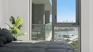 2-Bedr Downtown Miami Condo Bay Views