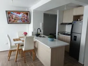 Apartasuite Privado Espectacular Vista Panorámica cerca al HIC FOSCAL 3 Habitaciones - Loma Mesa de Ruitoque