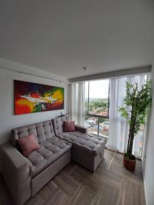 Apartasuite Privado Espectacular Vista Panorámica cerca al HIC FOSCAL 3 Habitaciones