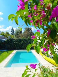 Oasis Mendoza, casa amplia, pileta privada, jardín, cochera portón automático, aire acondicionado en todos los ambientes, TU HOGAR EN LA CIUDAD