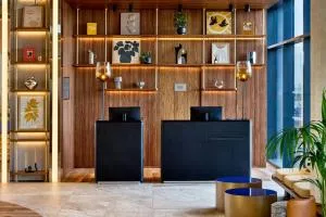 Courtyard by Marriott Lyon Eurexpo Stadium - 圣洛朗-德米尔