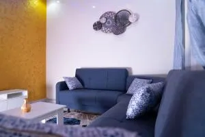 Meublé Kassumay, INNA - Sozor