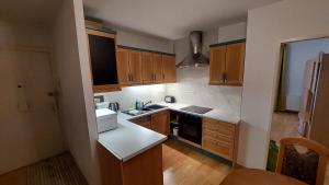 Wohnung Simmering neben U&S-Bahn