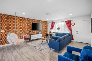 NEW Retro Escape 70s Vibes Wellness Game Room