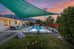 NEW Retro Escape 70s Vibes Wellness Game Room