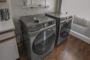 Chic Denver Family Retreat Free Parking & Prime Location