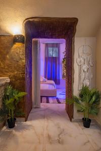 Ethnic Cave Suite
