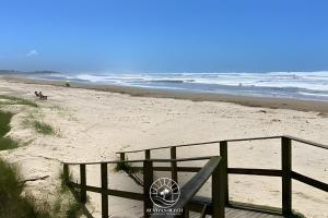 Casa frente para o mar | Pé na Areia | Aceita Pet