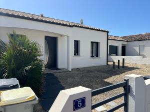 Appartements Charmante maison entre mer et foret : photos des chambres