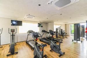 Haus Mitre Residences