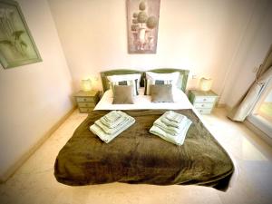 Marbella (Elviria) 2-bed apartment