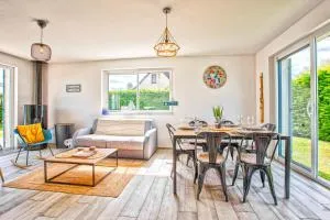 L'effet mer Maison rénovée lumineuse tout confort belle terrasse grand jardin clos sans vis à vis parking jeux pour enfants 5 mn à pied de la plage d'Asnelles et centre bourg - proche Bayeux au coeur des plages du débarquement - 阿内勒