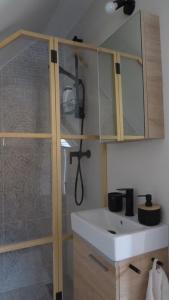 Fresh romance by the river