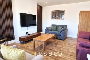 The Poulton Paradise