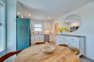 2001 King Pet Friendly, 2nd Floor Serenity