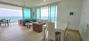 Hermoso Apartamento frente al mar, 4 habitaciones - Apto 801