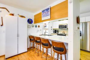 Spacious Frisco Retreat with Private Hot Tub!