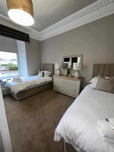 Standard Twin Room room in Crookston Hotel