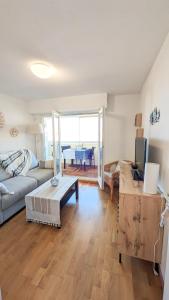 E comme Eden, 2 pièces vue mer loggia et parking