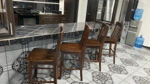 Casa y alberca privada especial para grupos numerosos