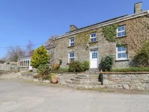 The Farmhouse - Henfynyw Upper