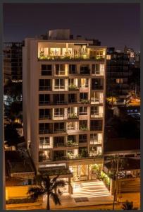 702 HOUZE Dreamed Place