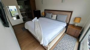 Condominio Villalongin 196