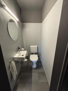 Great Location Airport Exhibition Center Downtown