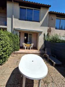 Appartements Studio avec Jardin : photos des chambres