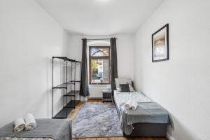 Wupper Home I, Top Lage Ideal für Geschäftsleute, Monteure, Familien, 3 Zimmer, Smart-TV