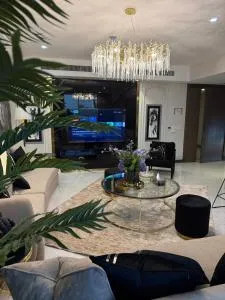 Oyster court gulberg - Gujrānwāla