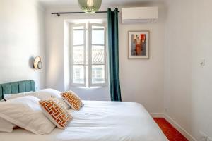 Le Louis l Rooftop Views l Shellter Rentals