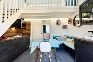 Maisons de vacances Maisonnette de charme Bord de mer Piscine : photos des chambres