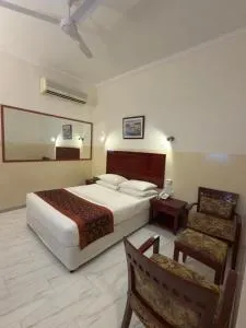 joud inn - Ḩalbān