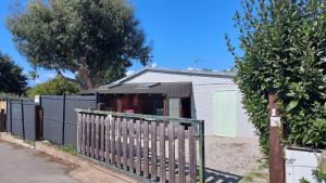 Maisons de vacances Chalet en bois a 800m de la mer : photos des chambres