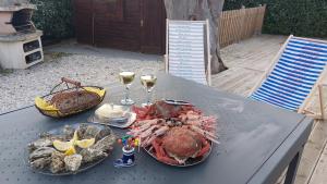 Maisons de vacances Chalet en bois a 800m de la mer : photos des chambres