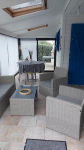 Maisons de vacances Chalet en bois a 800m de la mer : photos des chambres