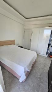 Turkuaz sitesi 2 odalı eşyalı ve havuzlu manzaralı kişi fiyatı değil oda fiyatı