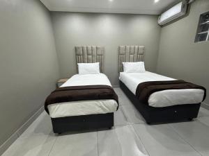 Durban Holiday Apartments by Mieli Estates , Unit 6