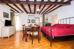 Retro Studio Oscar I