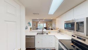 SeaCrest 314- by Holiday Isle Properties