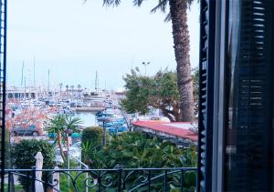 Entire Flat First Beach line - Sea Views - Vilanova i Geltru