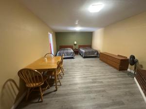 Desert Inn Motel