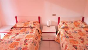 Two-Bedroom Apartment with Air Conditioning and Terrace (6 Adults)