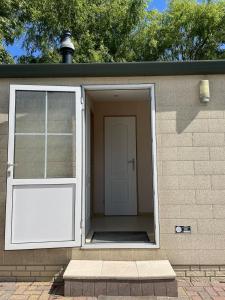 Cozy chalet near beach, dune and forest