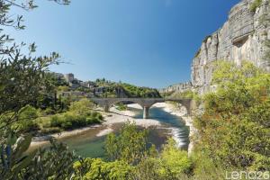 Auberge Les Voûtes - Chambres dhôtes à Lanas, Sud Ardèche - Demi-Pension